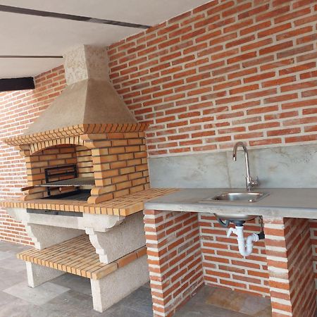 El Secreto De Los Perales Velada Esterno foto