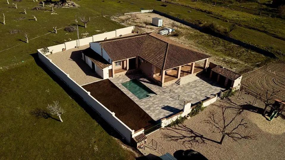 El Secreto De Los Perales Velada Esterno foto